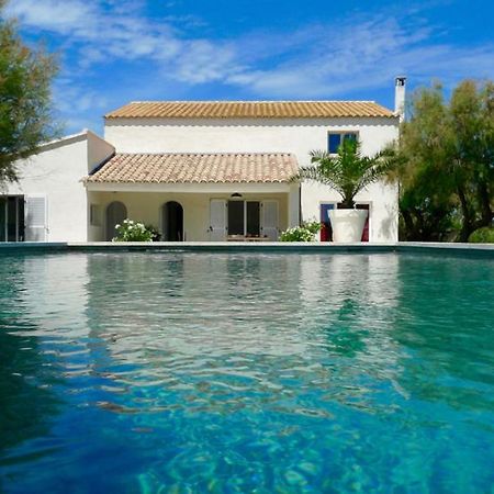Mas Des Cabidoules Bed & Breakfast Saintes-Maries-de-la-Mer Exterior foto